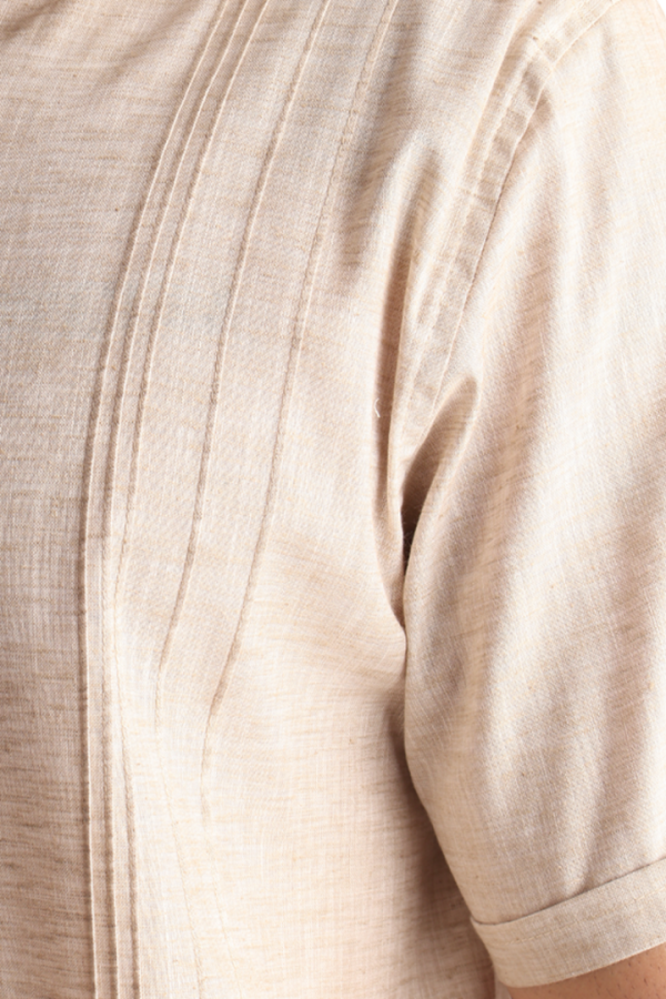 Camisa Tipo Guayabera Look Lino Con Alforzas Color Crudo Para Caballero